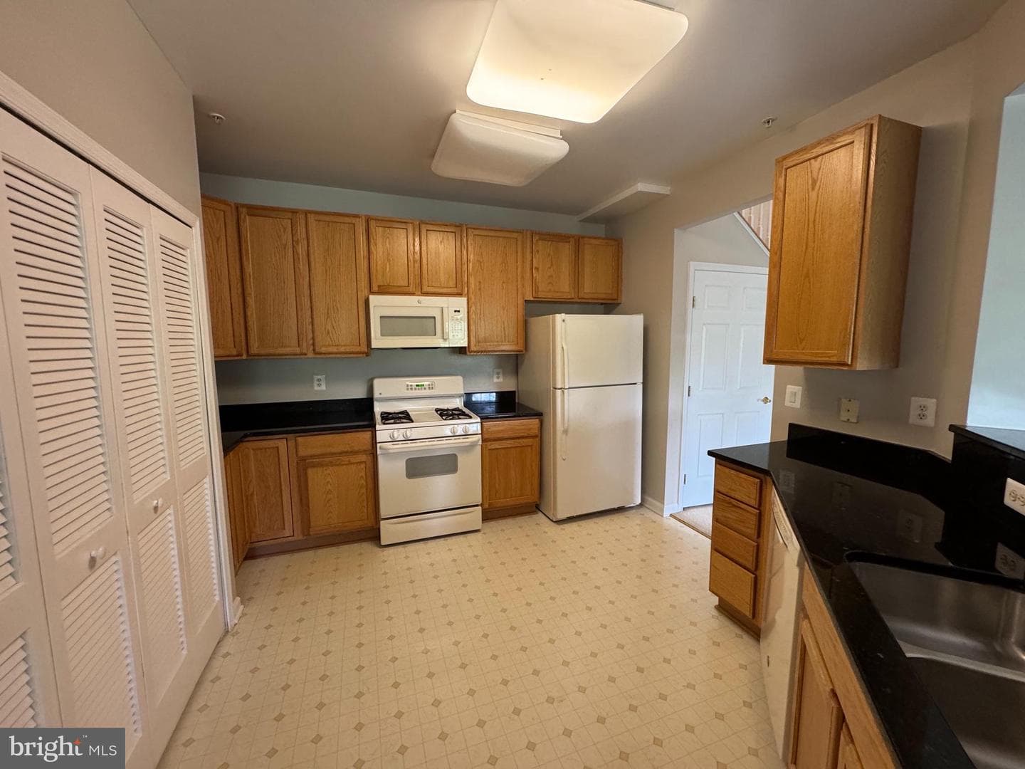 6214 Westchester Park Drive #402l photo 9