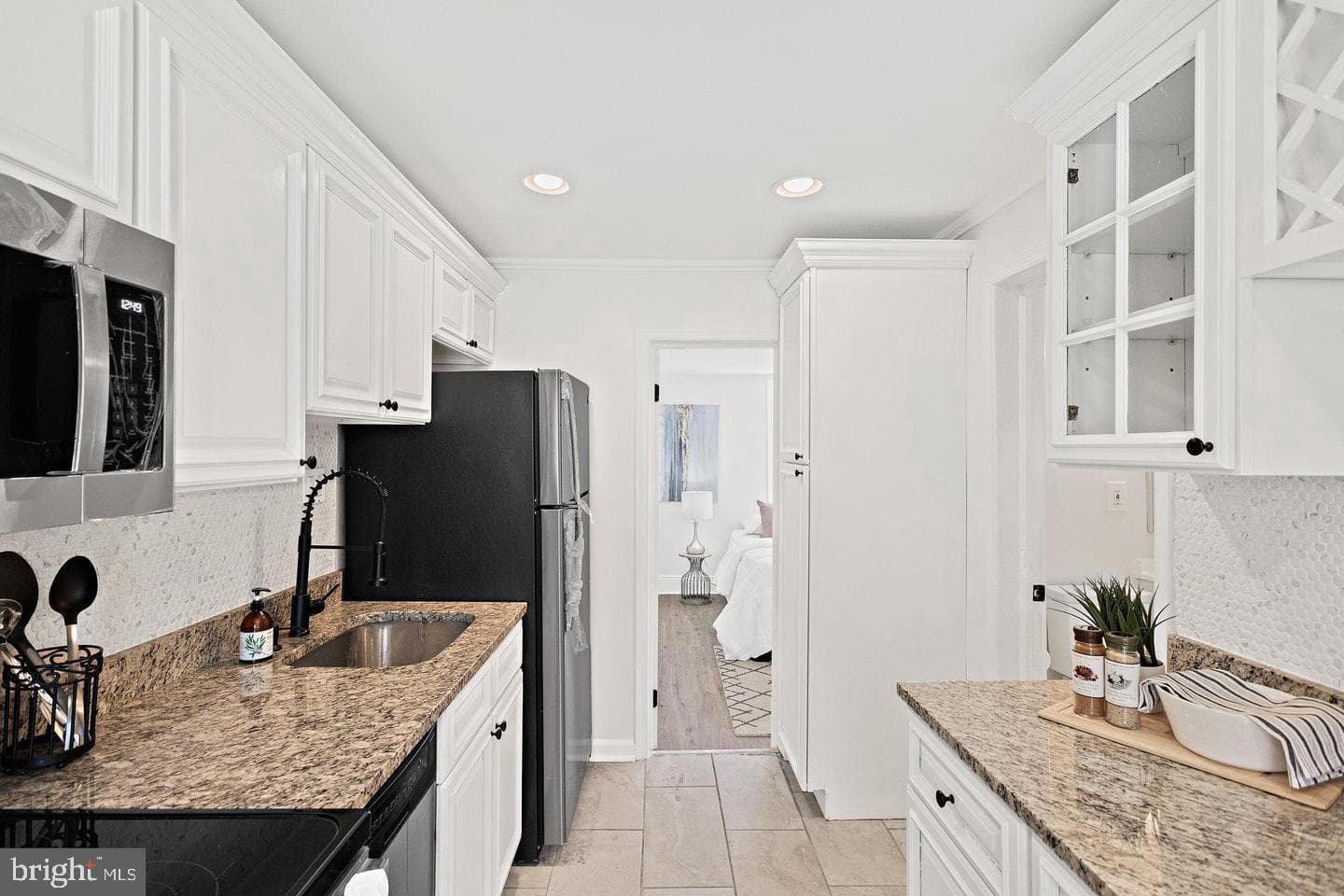 6510 Blacklog Street photo 10