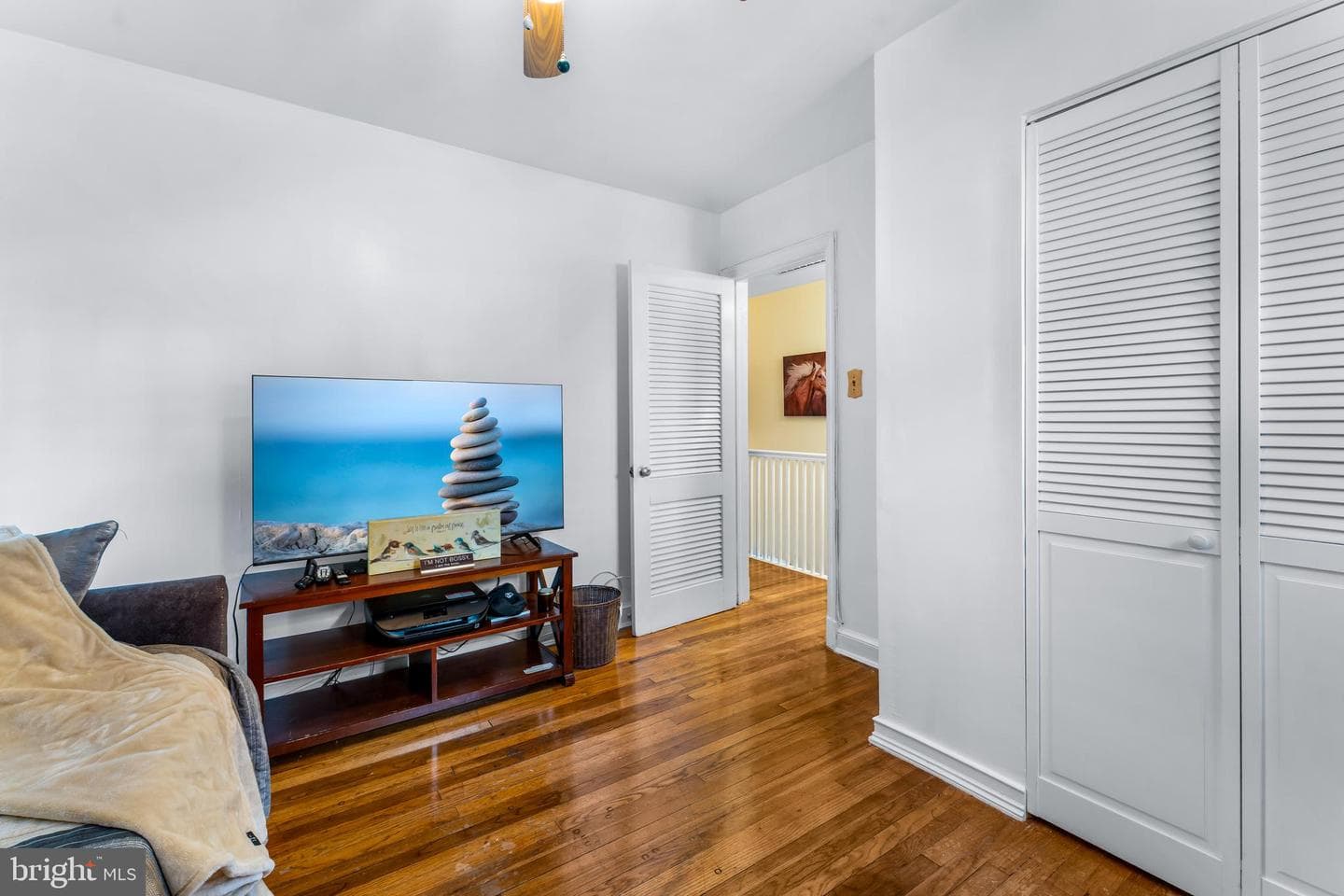 6328 Foster Street photo 27