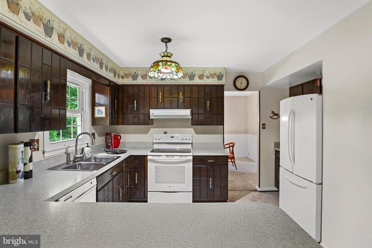 12903 Dauphin Court photo 14