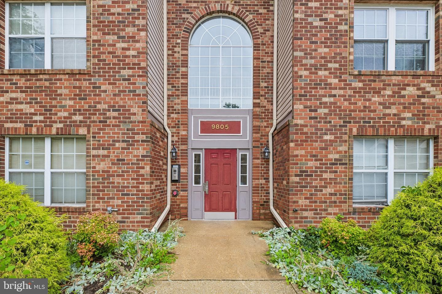 9805 Lake Pointe Court #304 photo 1