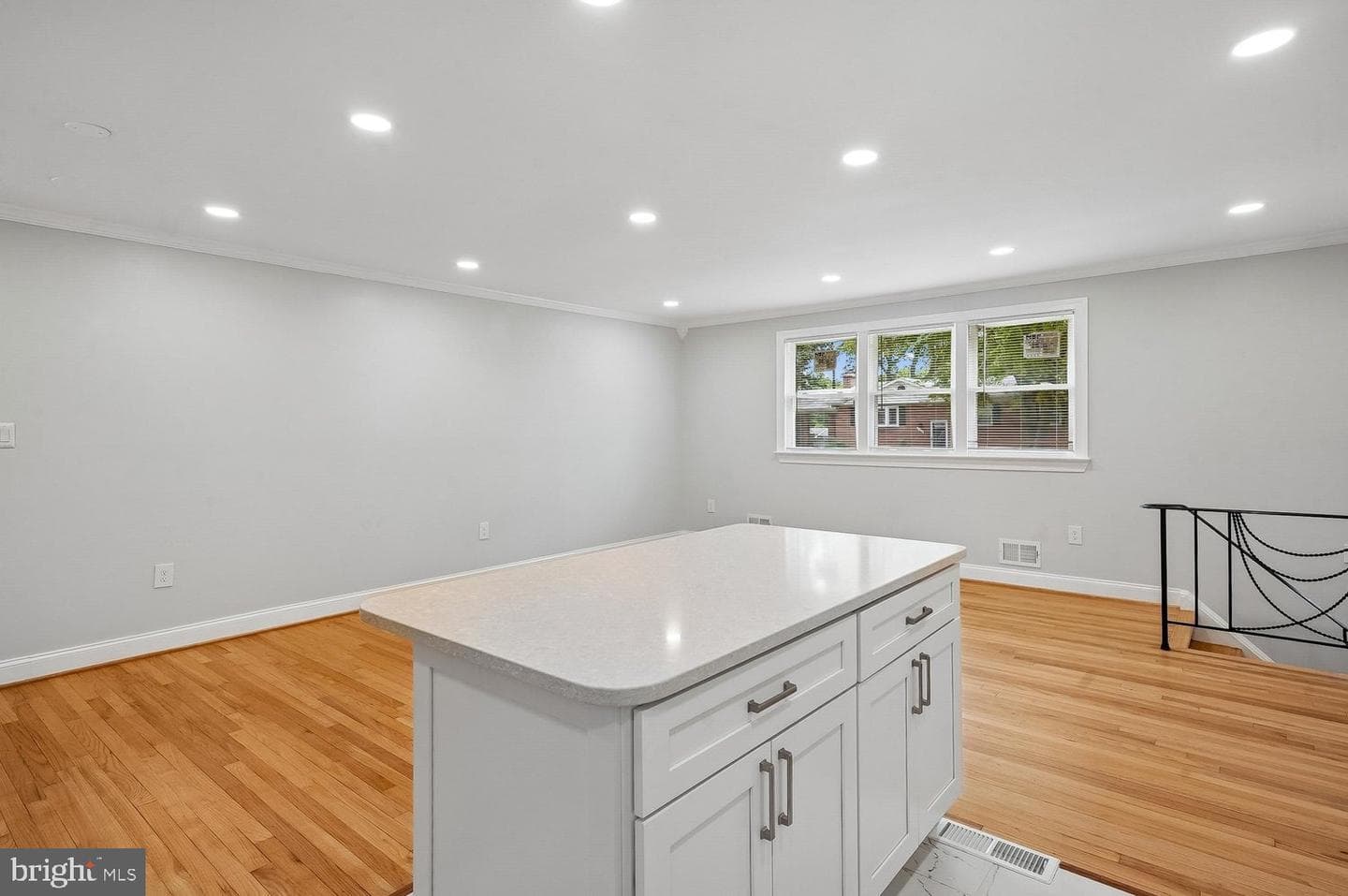 6904 Fulford Street photo 11
