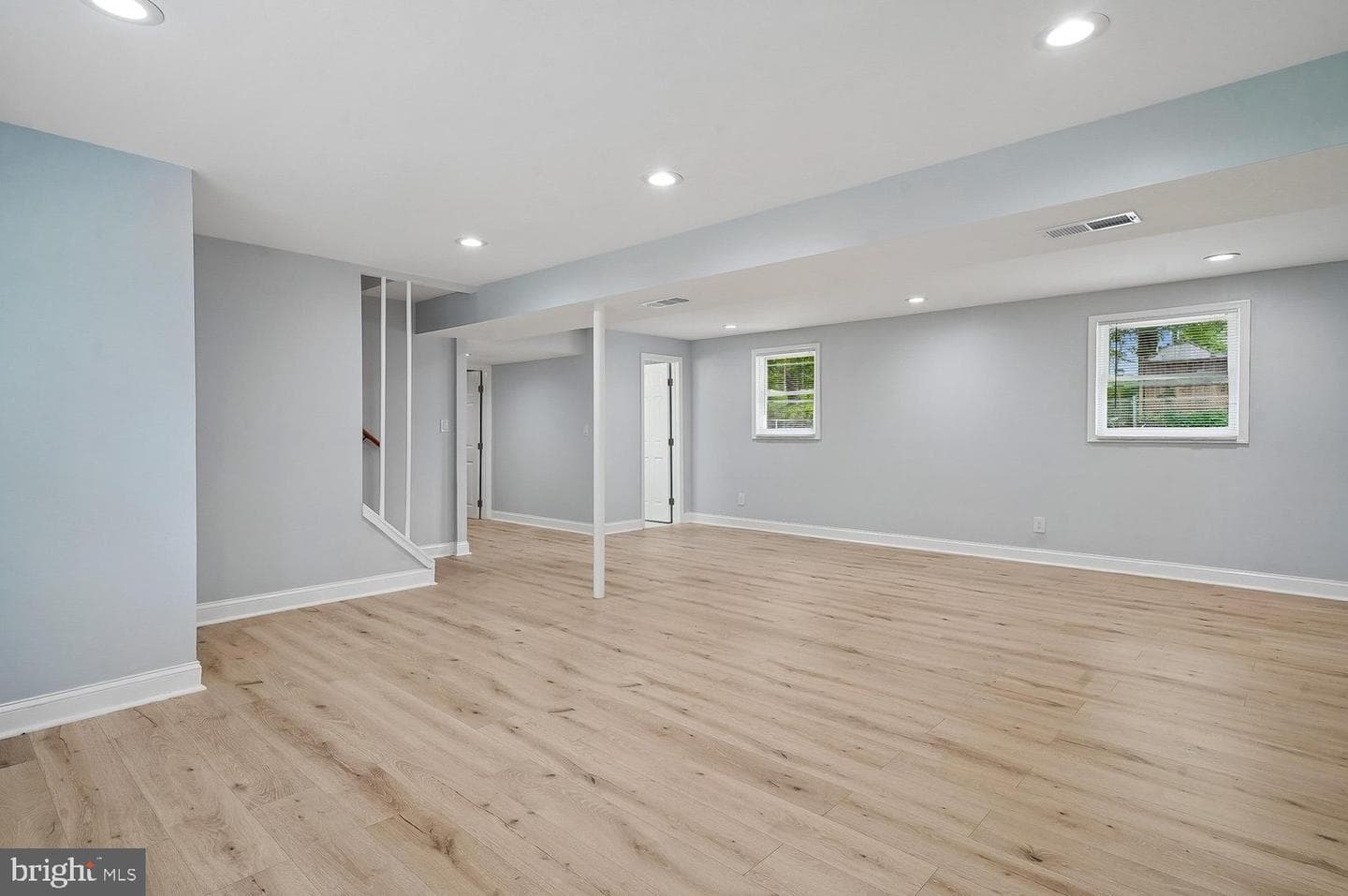 6904 Fulford Street photo 22