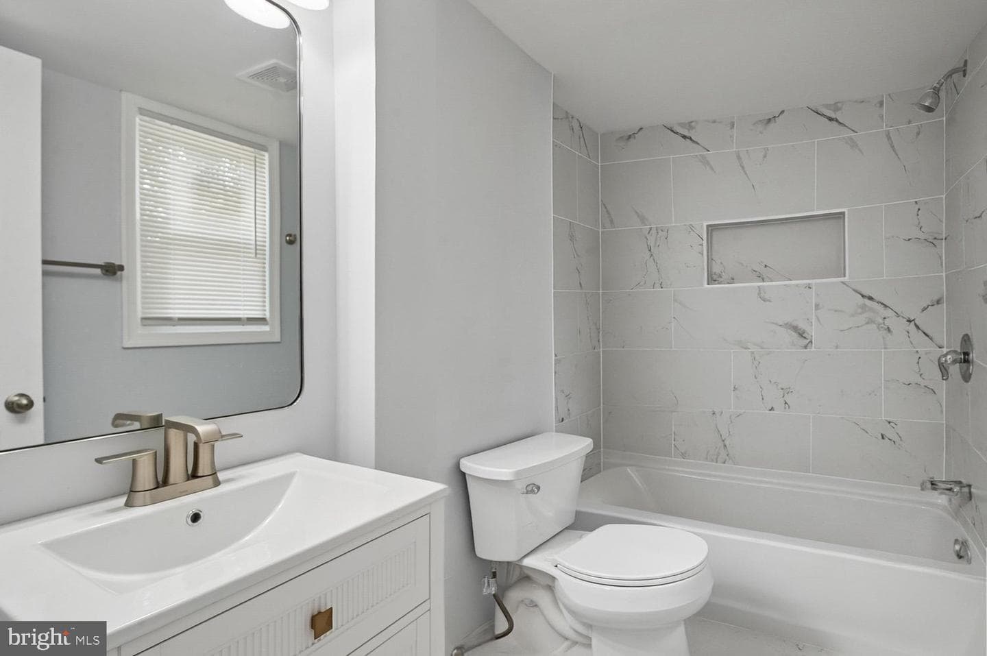 6904 Fulford Street photo 25