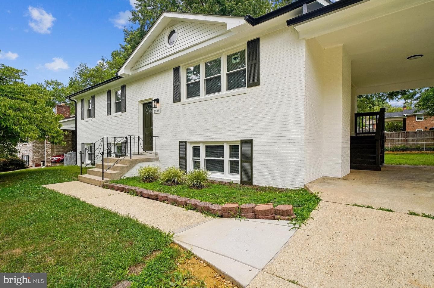 6904 Fulford Street photo 3