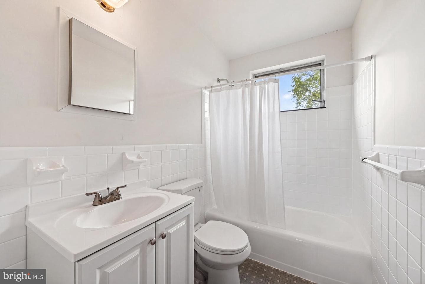 2412 Fordham Street photo 29