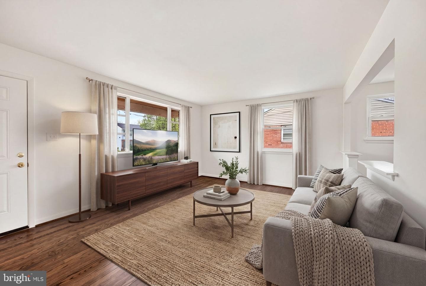 2412 Fordham Street photo 4