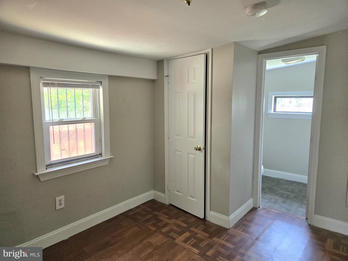 805 Eastern Avenue photo 9