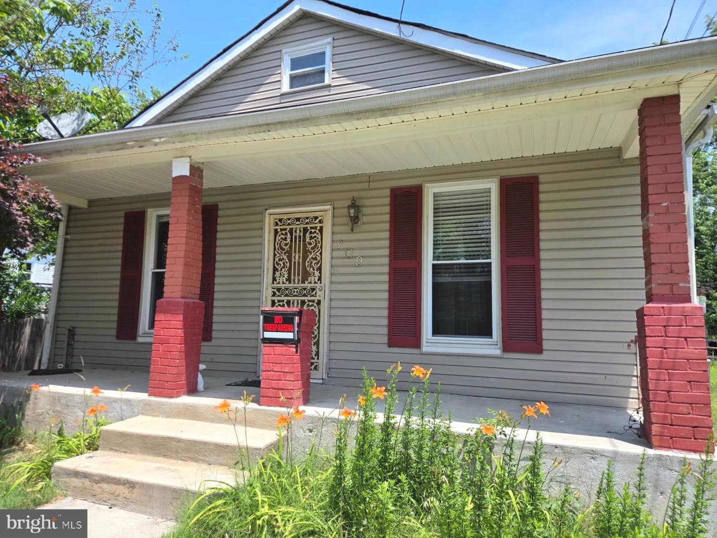 809 Eastern Avenue photo 1