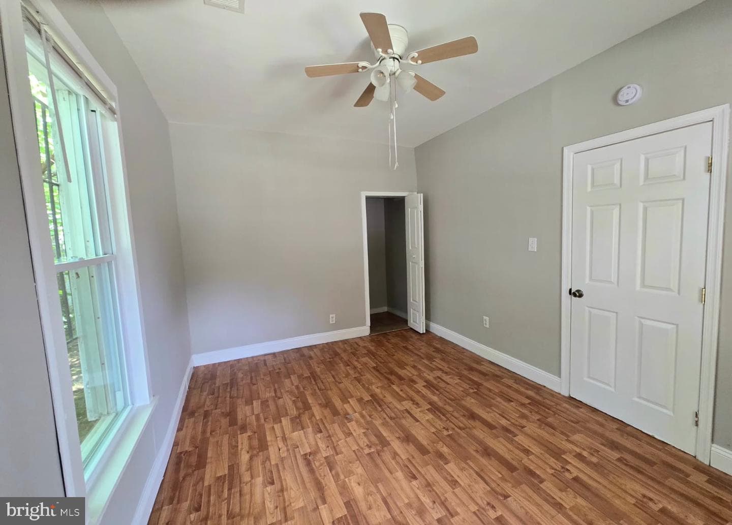 809 Eastern Avenue photo 13