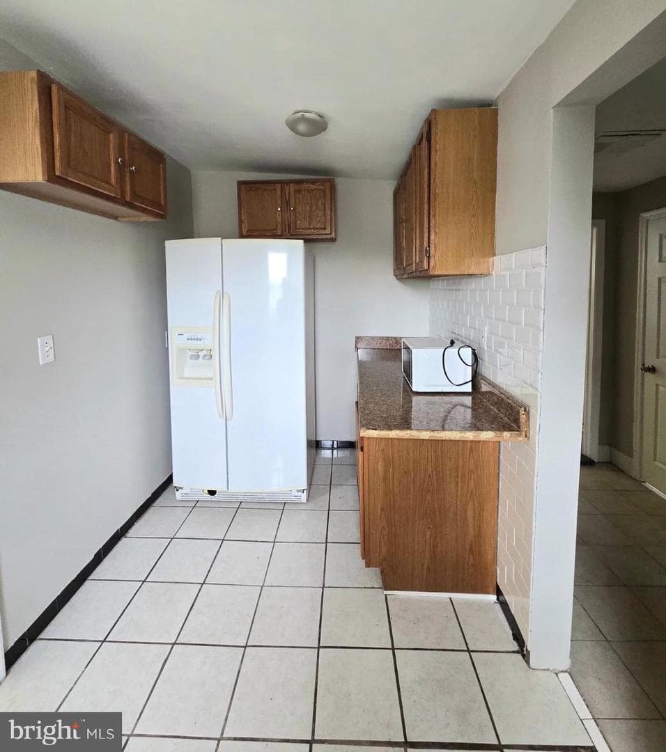 809 Eastern Avenue photo 5