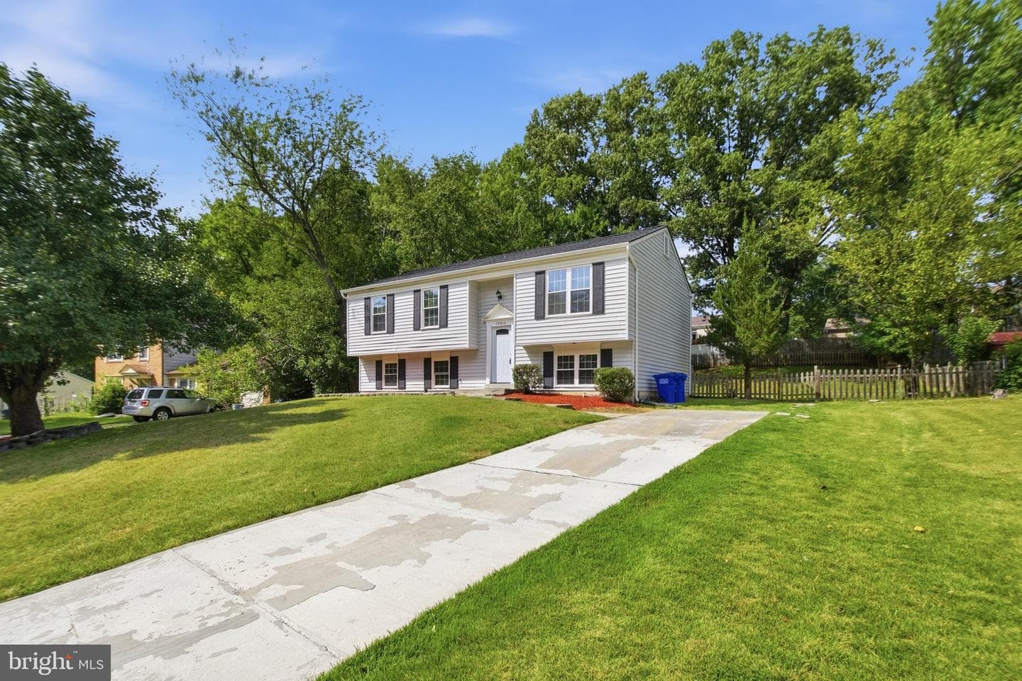 15010 Newcomb Lane photo 1