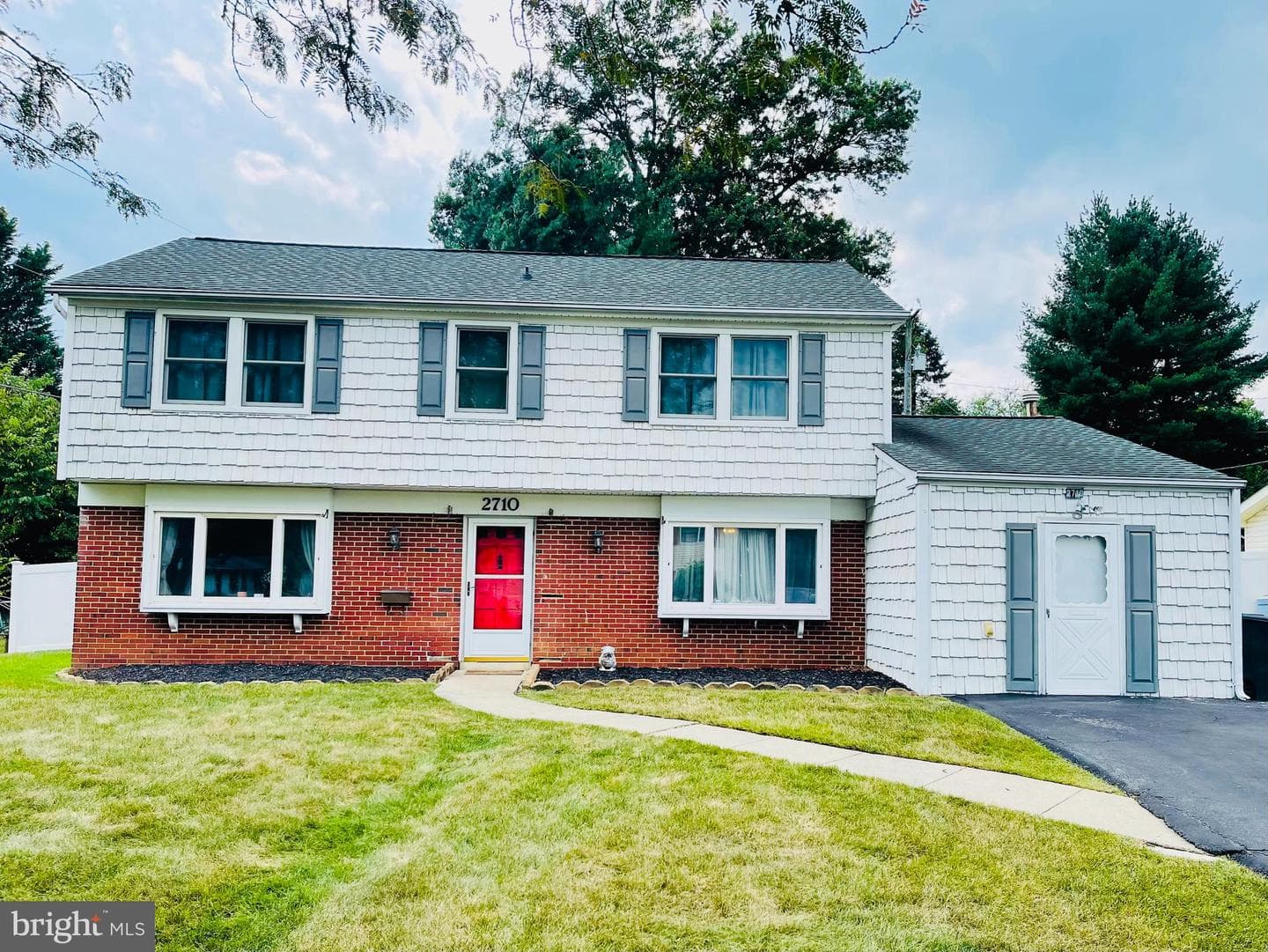 2710 Felter Lane photo 1