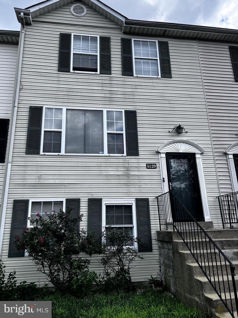 5129 Hil Mar Drive photo 1