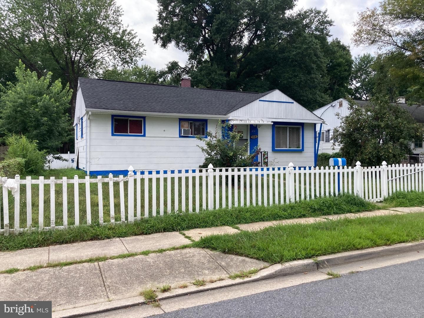414 Greenhill Avenue photo 1