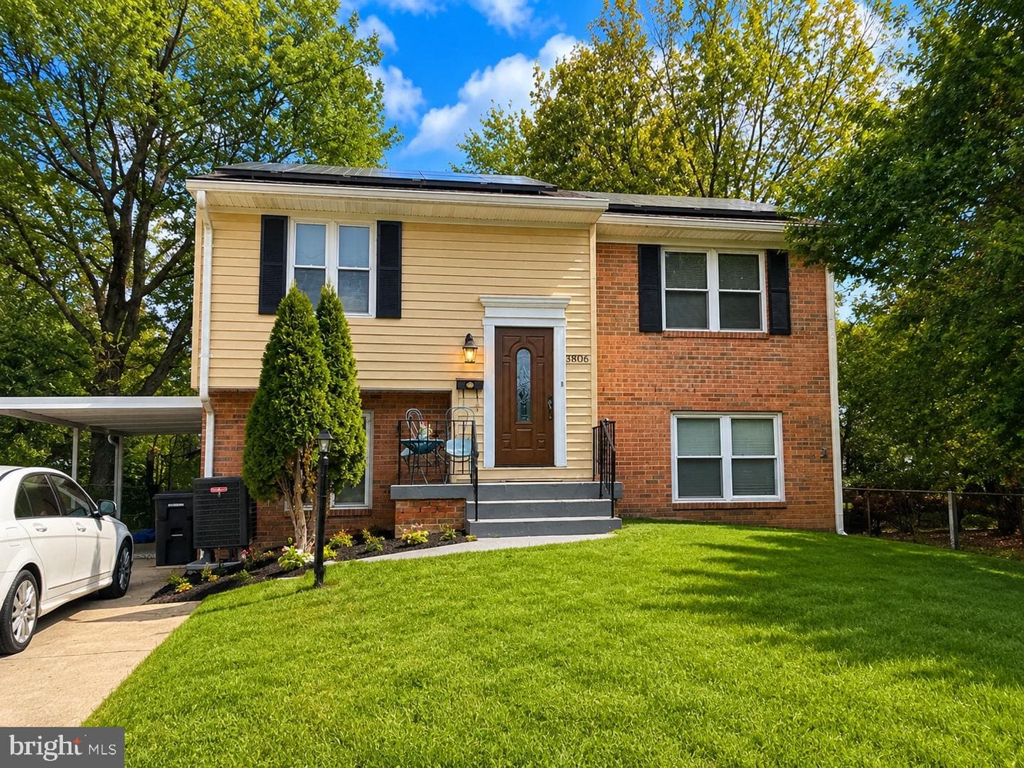 3806 Upshur Street photo 1