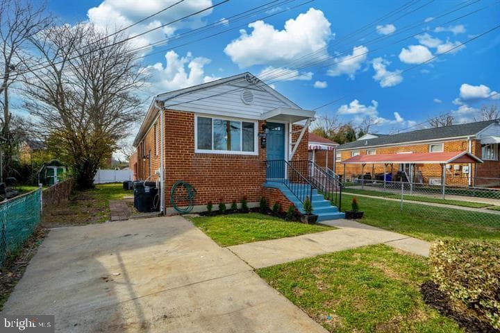 3517 Chadwick Court photo 1