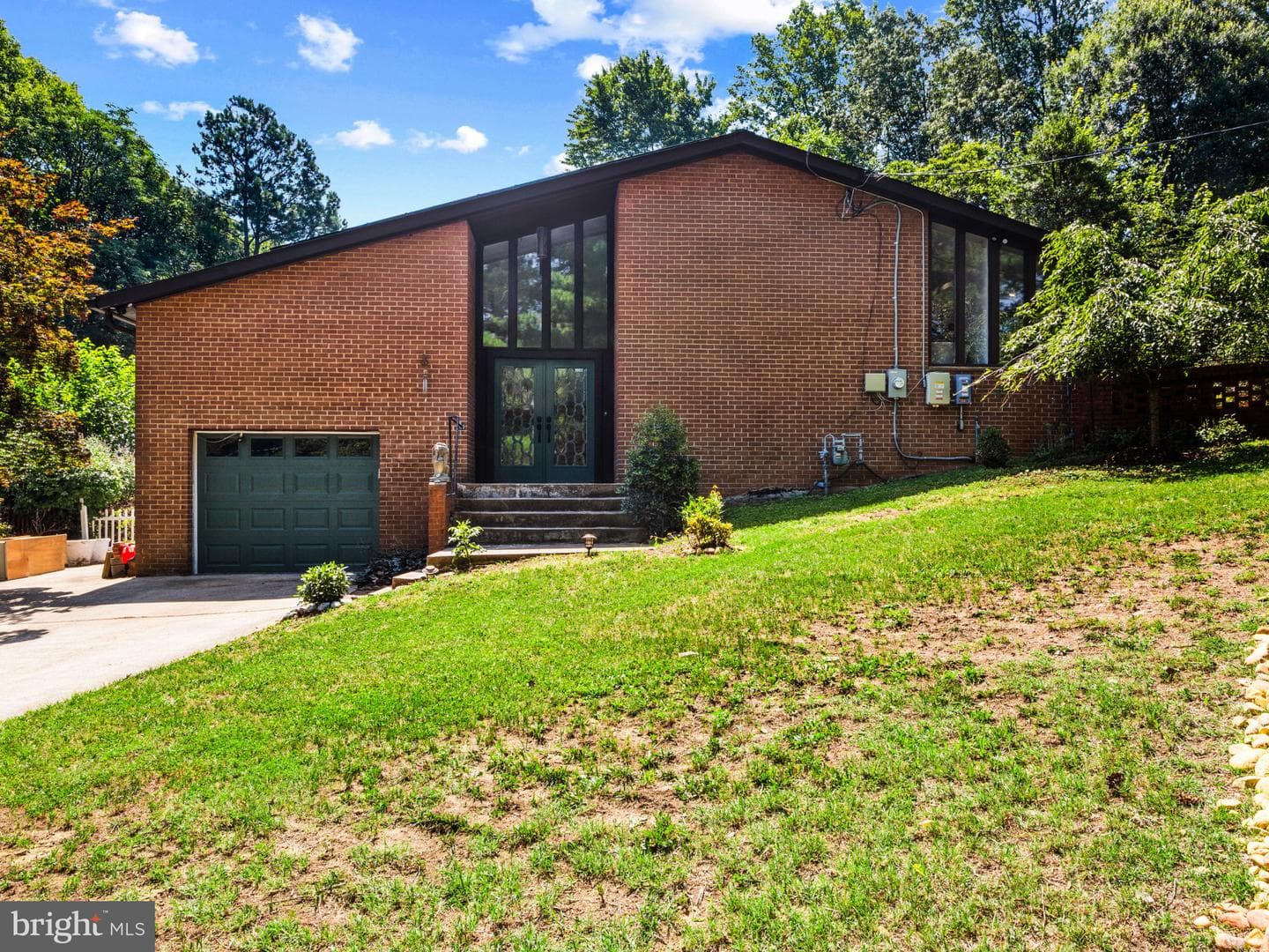 1811 Clayton Drive photo 1