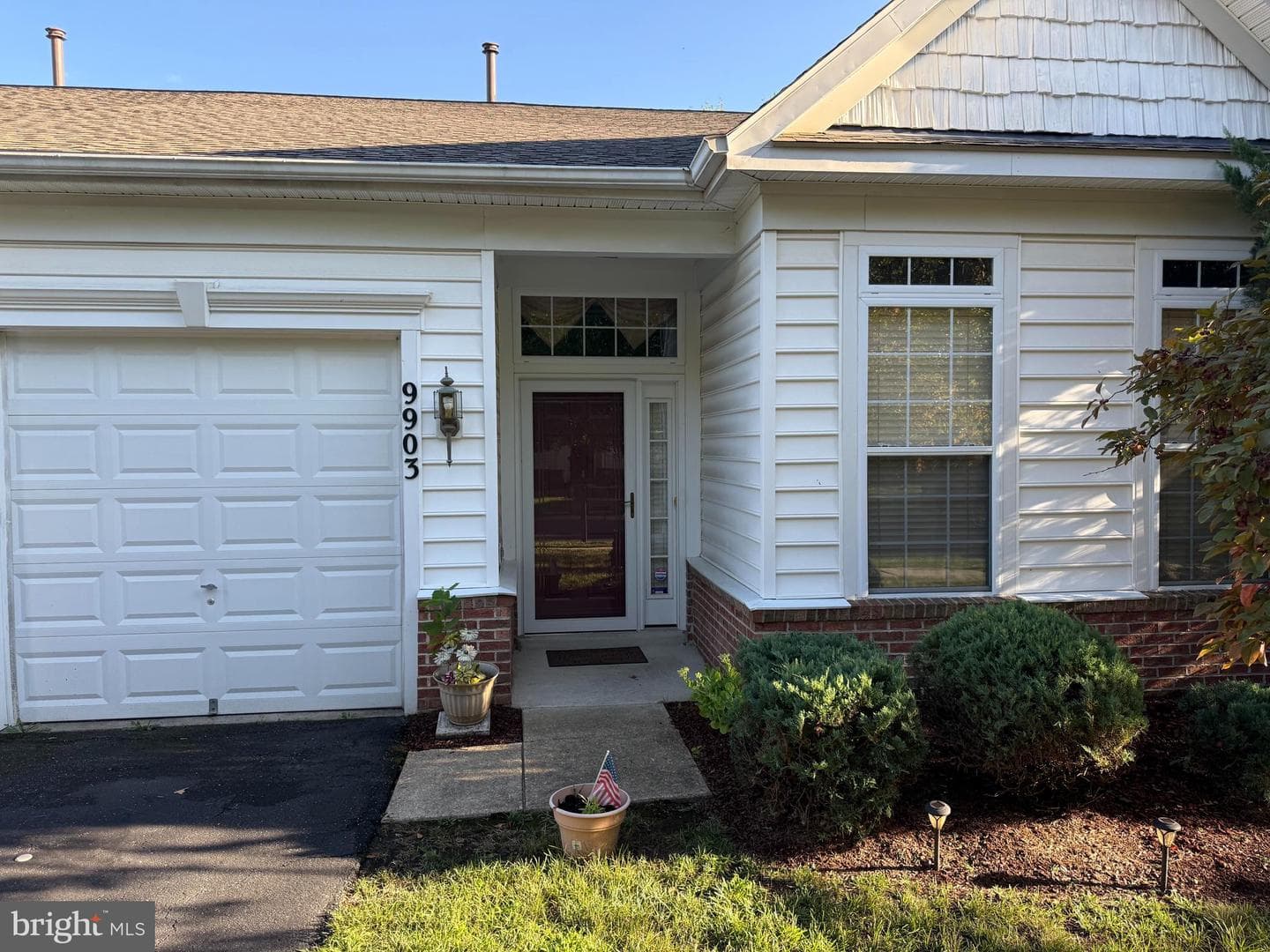 9903 Stonewood Court photo 1