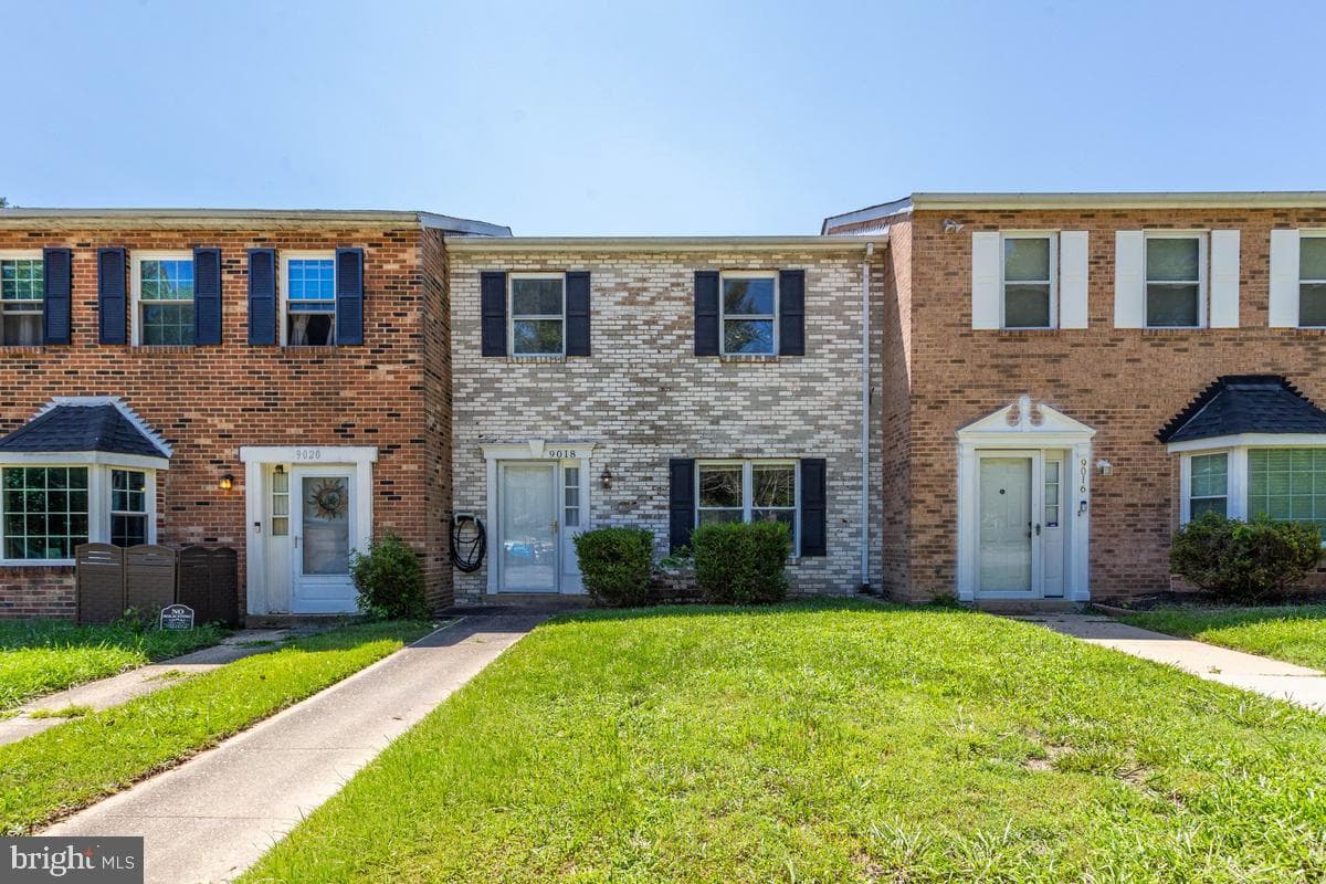 9018 Cheval Lane photo 1