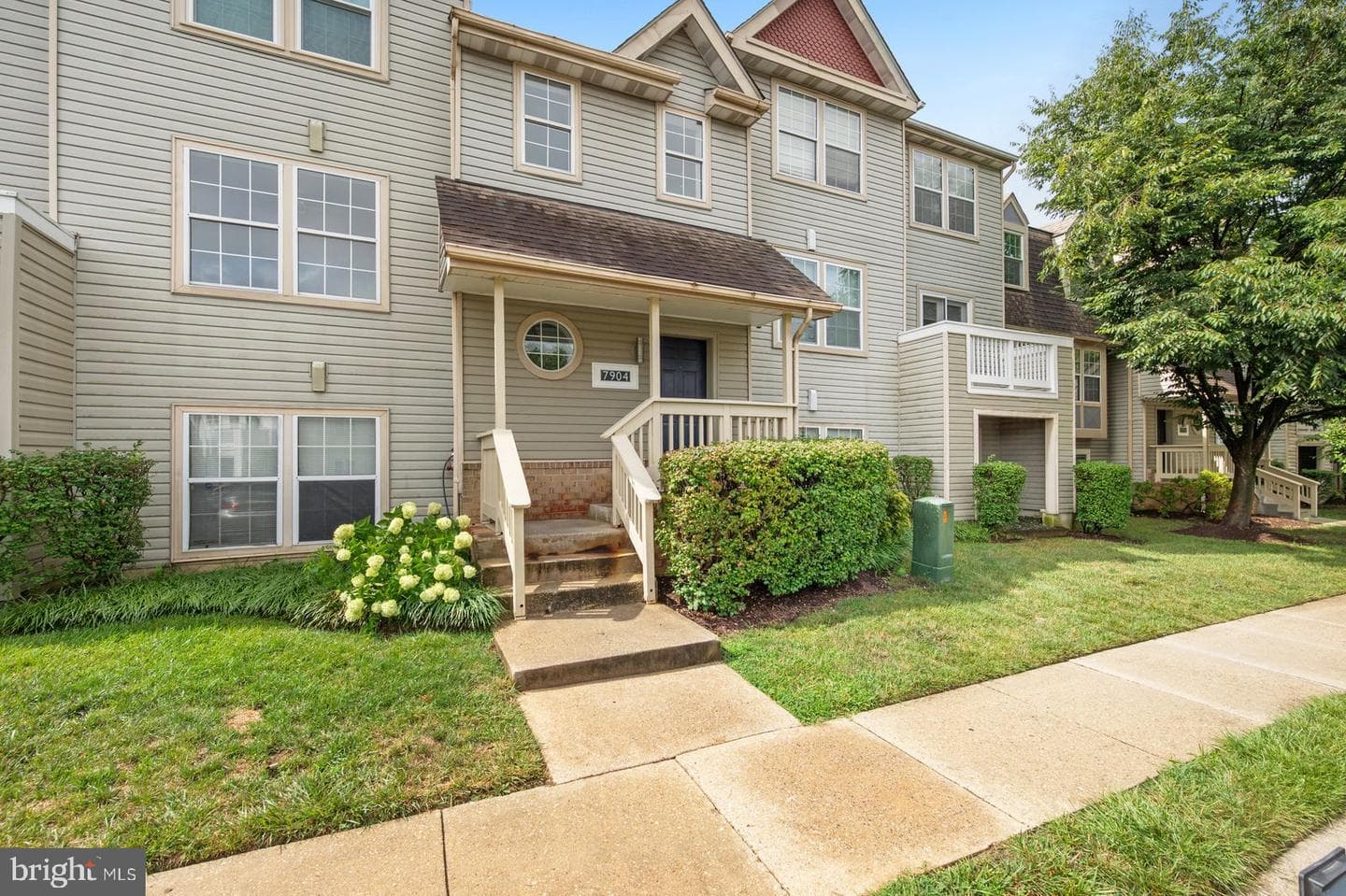 7904 Bayshore Dr photo 1
