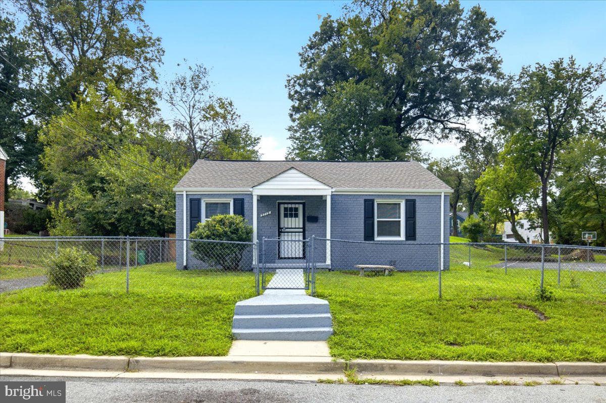 5715 Bugler Street photo 1