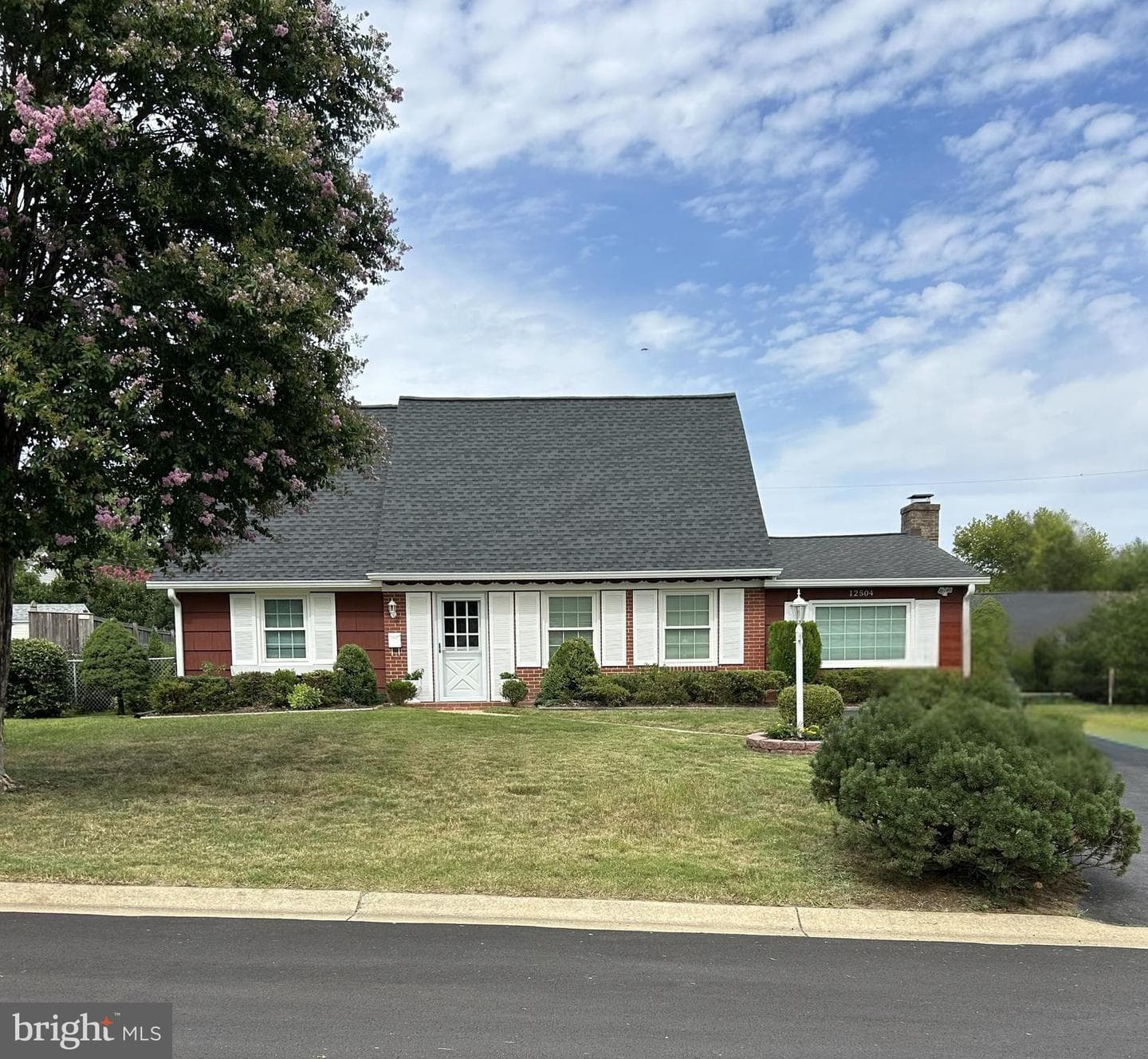 12504 Saber Lane photo 1