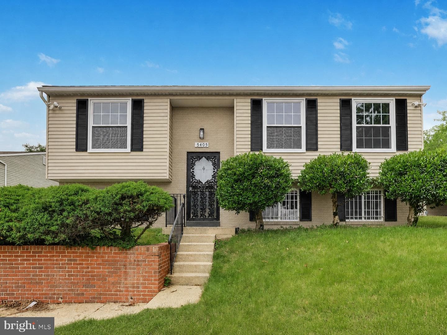 5405 Truoc Court photo 1