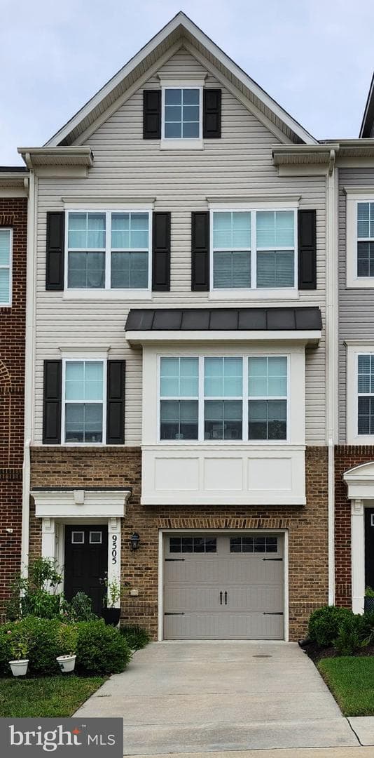 9505 Sycamore Grv photo 1