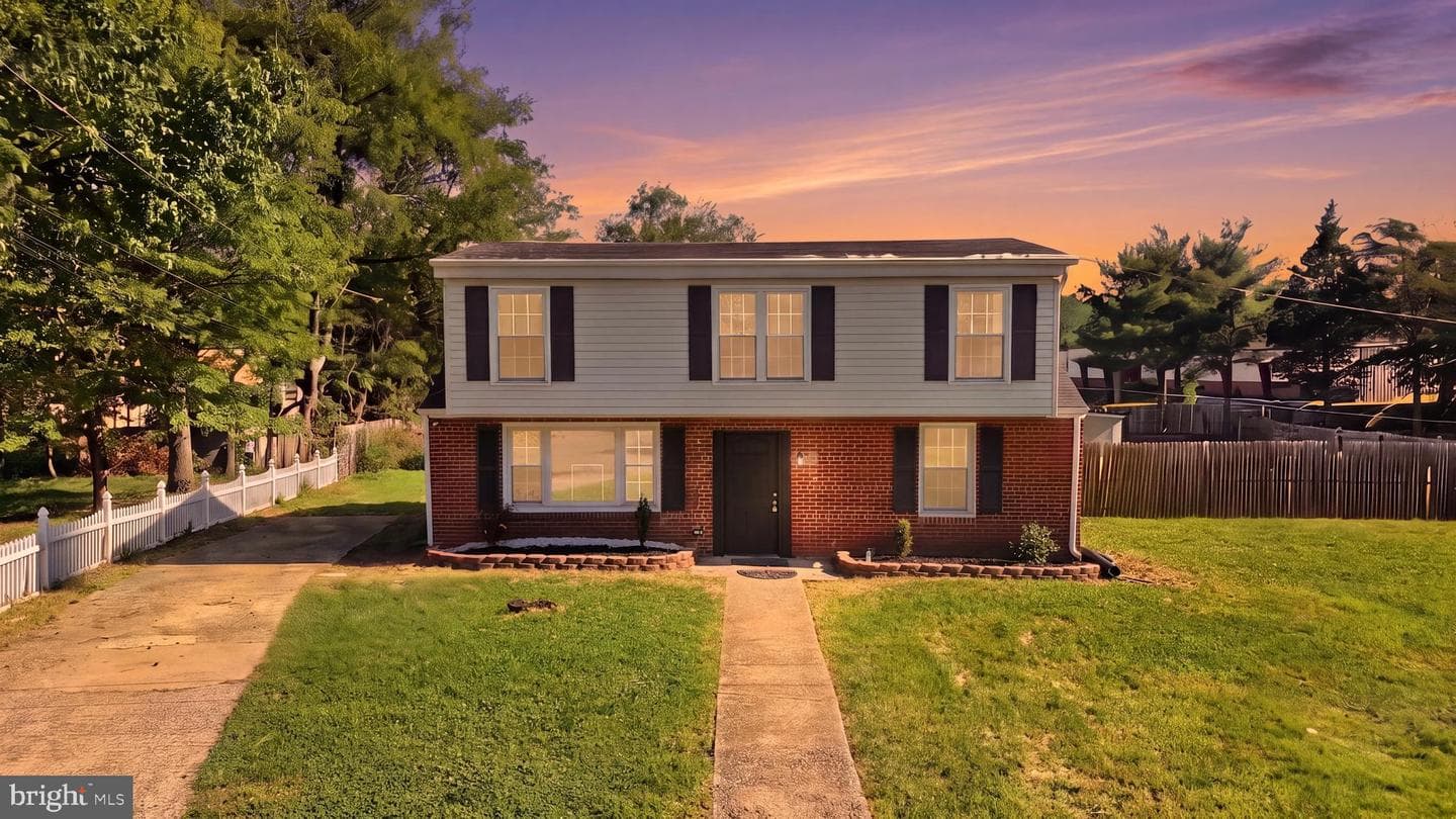 6802 Friendship Court photo 1