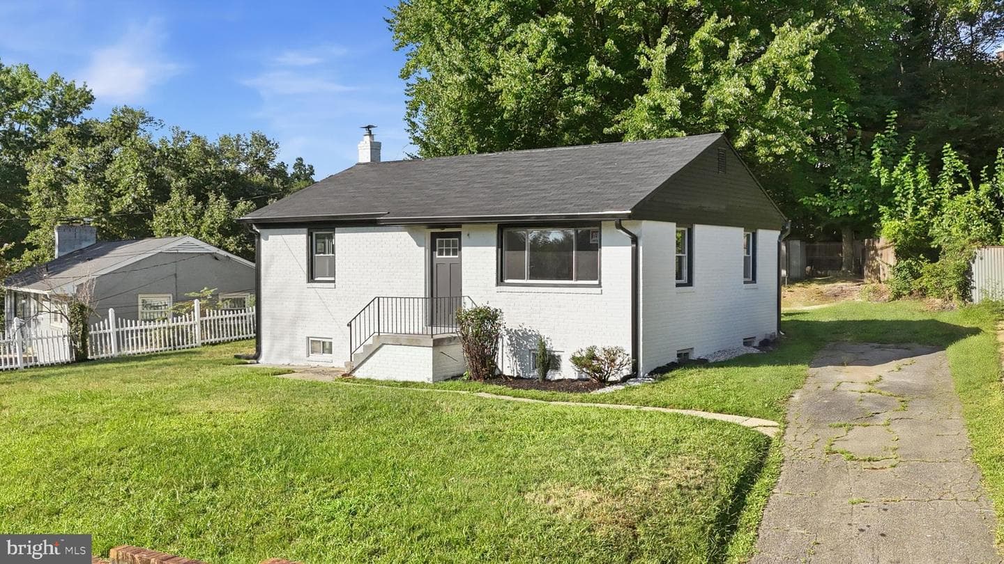 5808 Glen Rock Avenue photo 1