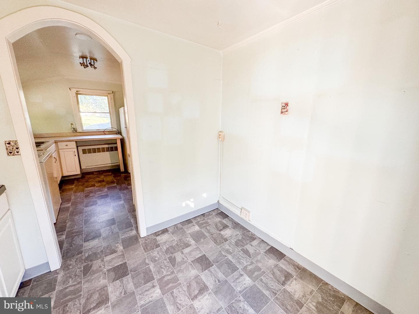 602 Dominion Road photo 3