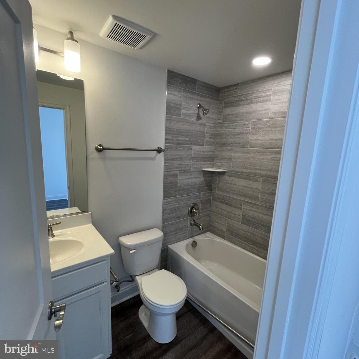 241 Jessica Lynn Avenue photo 12