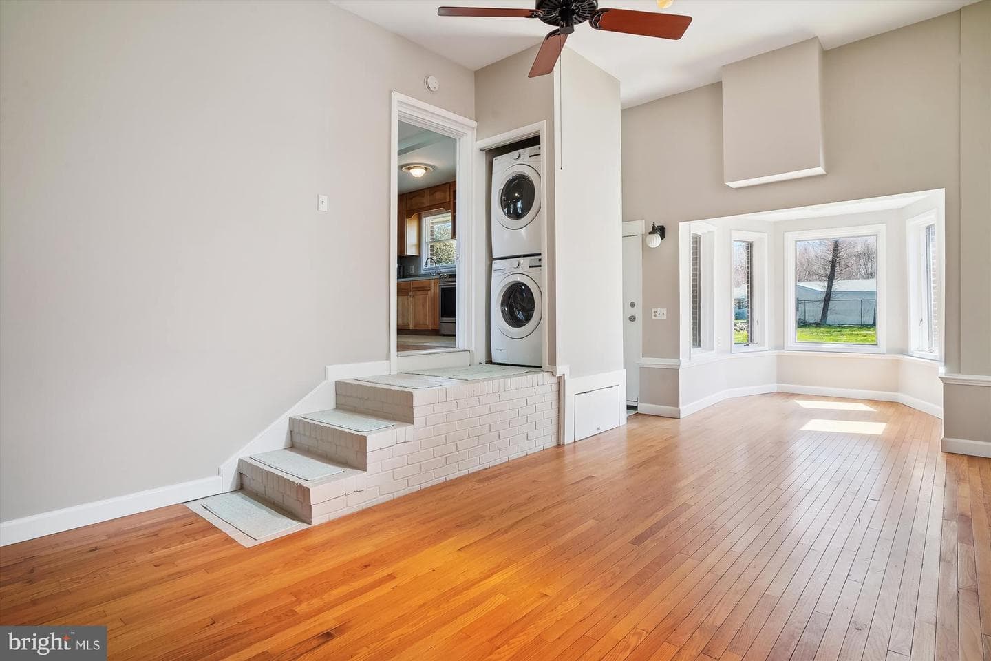 125 Bay Drive photo 19
