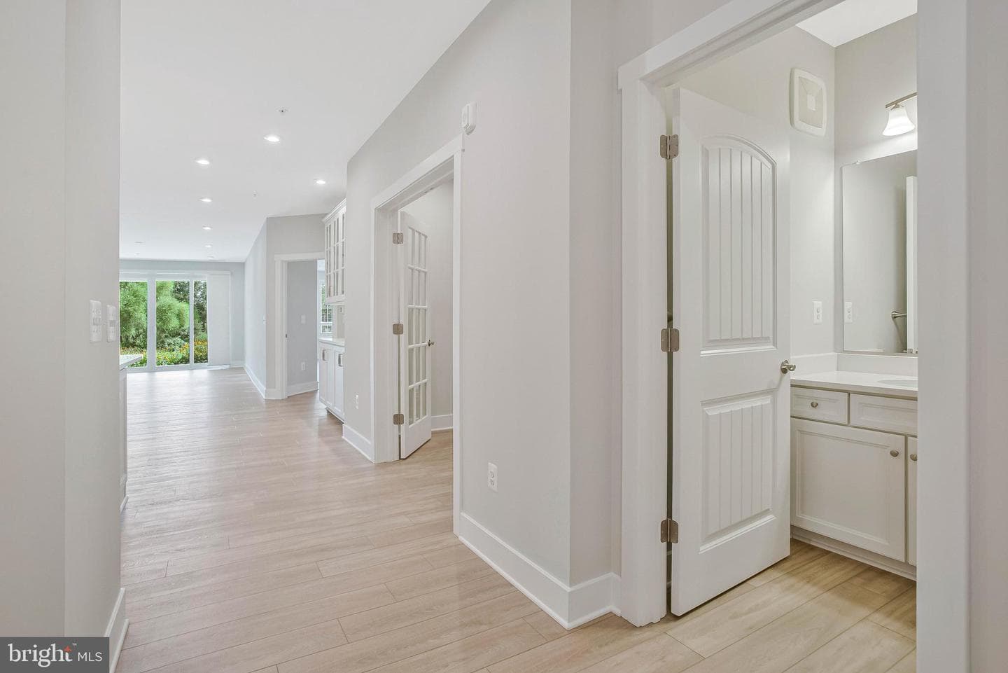 170 Harrier Way #11 photo 26