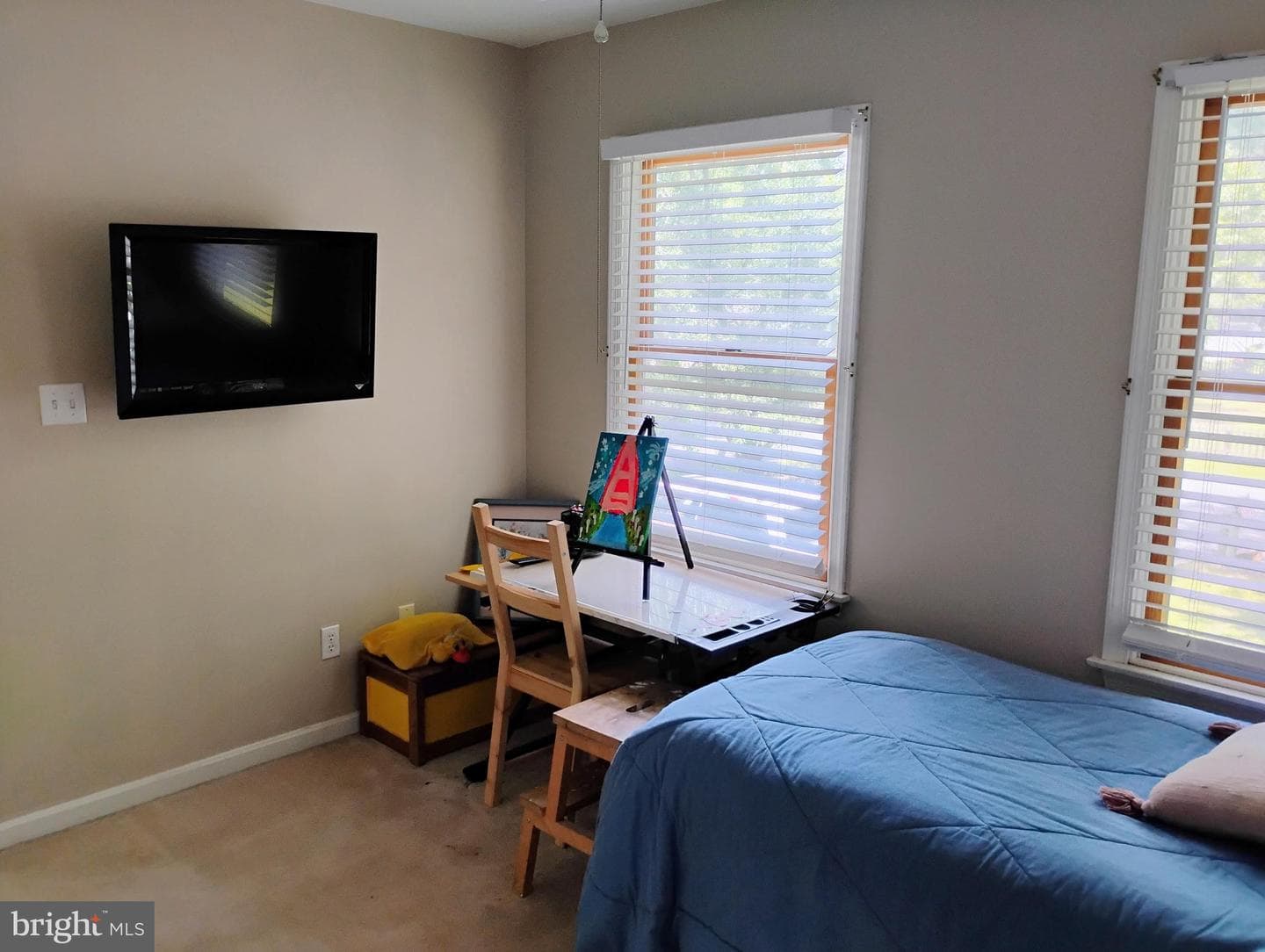 335 Larch Place photo 28