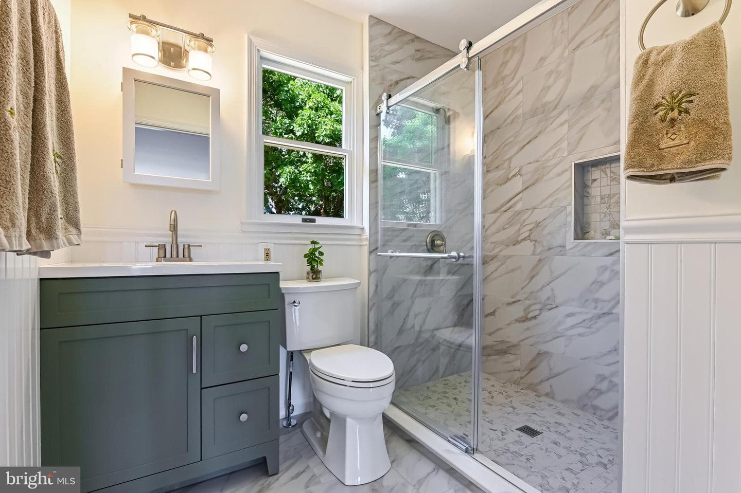 221 Frederick Drive photo 32