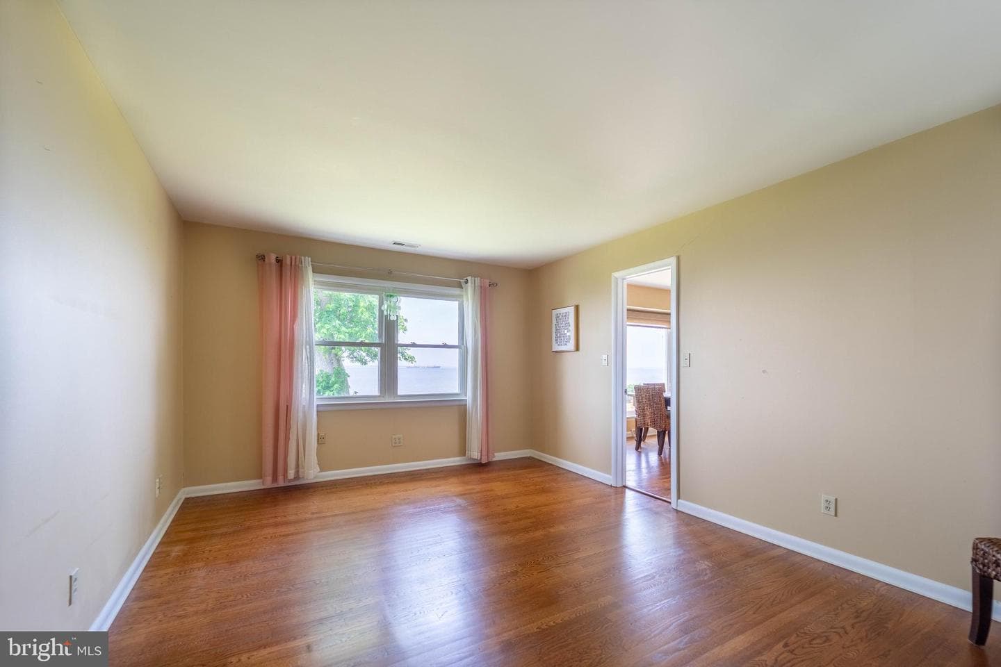 204 Queen Anne Club Drive photo 32