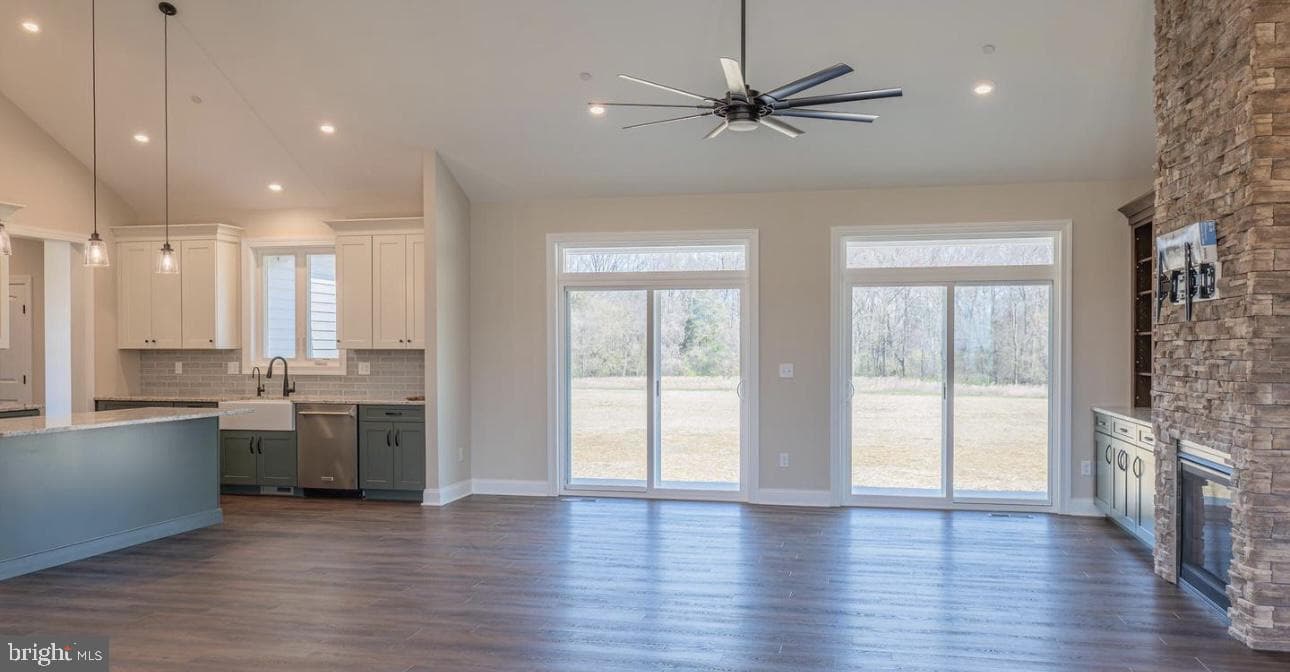 129 Thicket Court photo 9