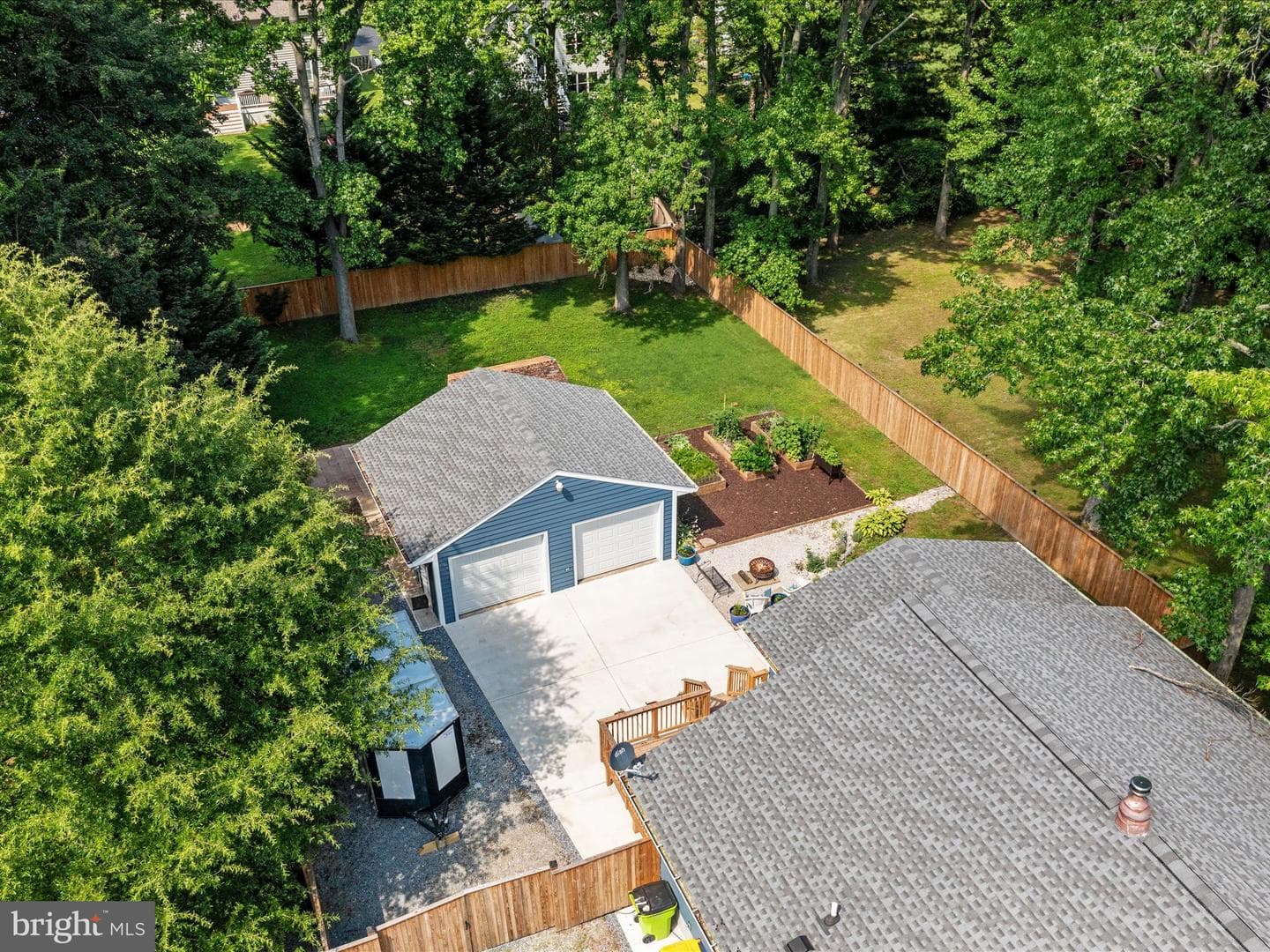 312 William Way photo 3