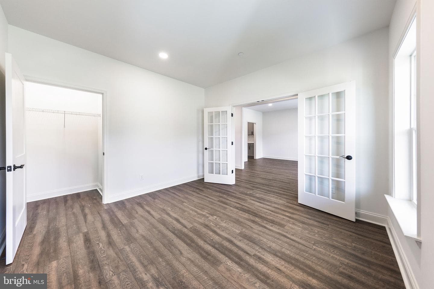 305 N Lake photo 17