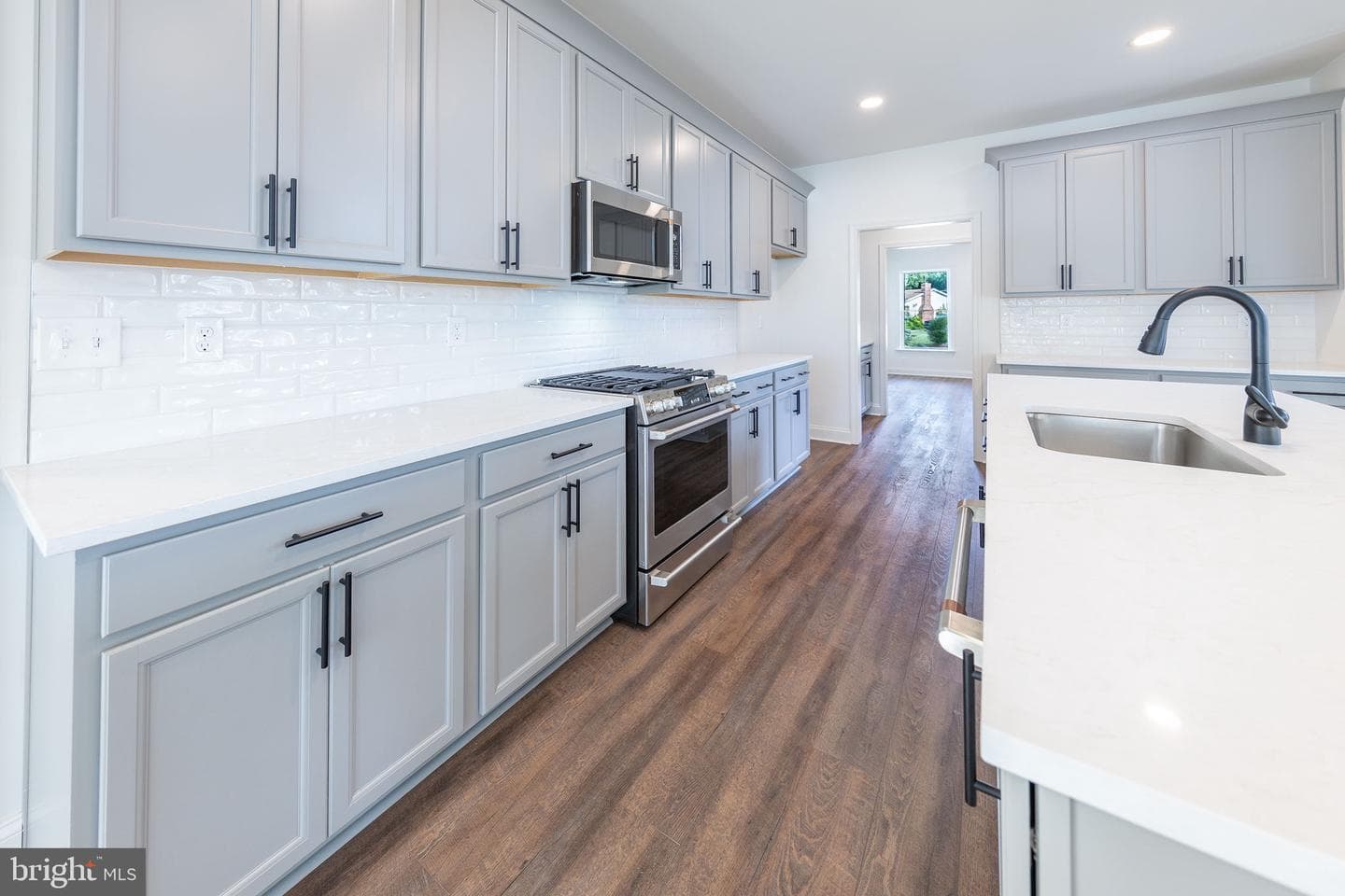 305 N Lake photo 28