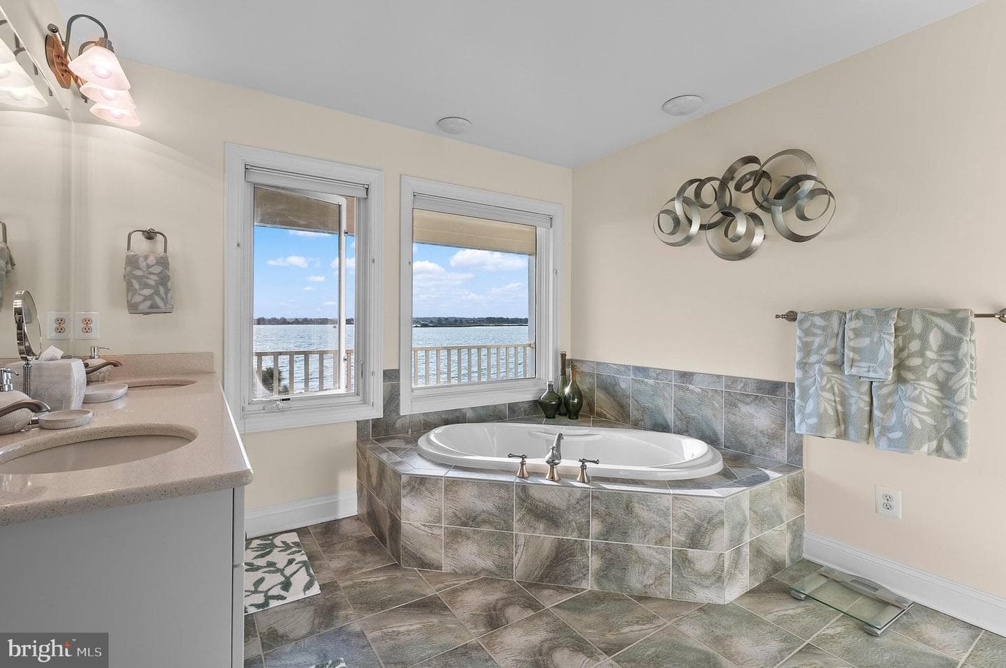 426 Narrows Pointe Drive photo 44