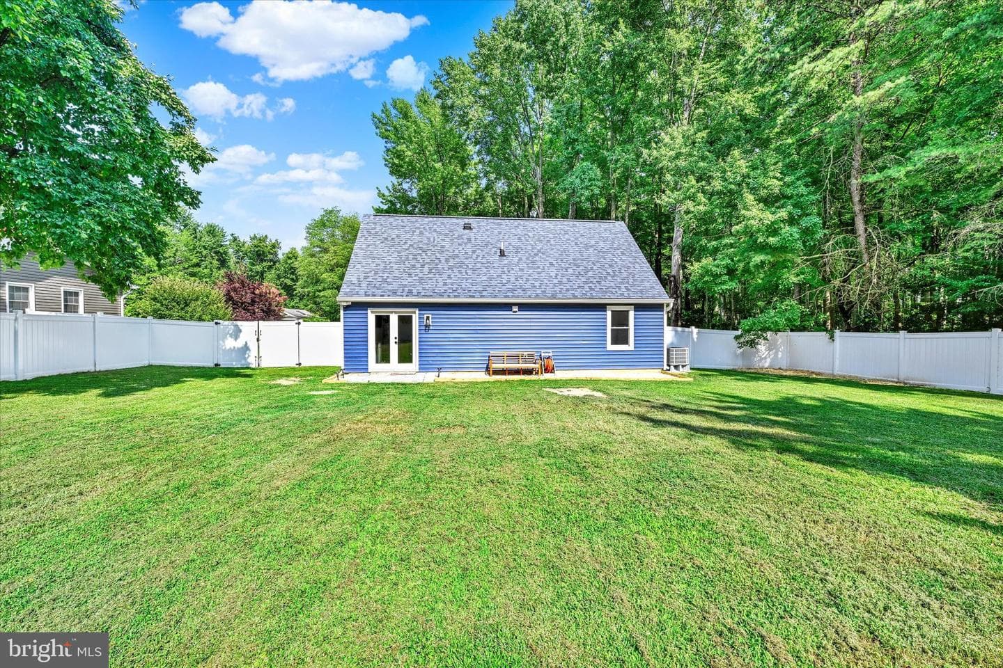 102 Maple Road photo 27