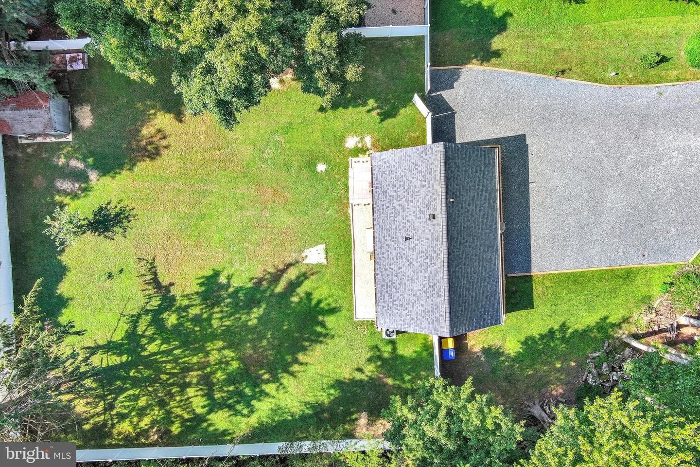 102 Maple Road photo 41