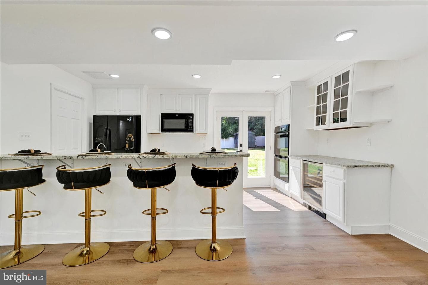 102 Maple Road photo 9