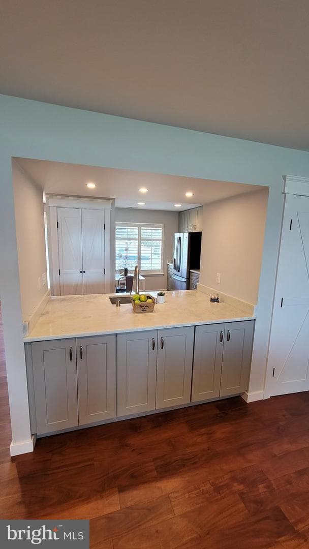 47 Queen Anne Way photo 12