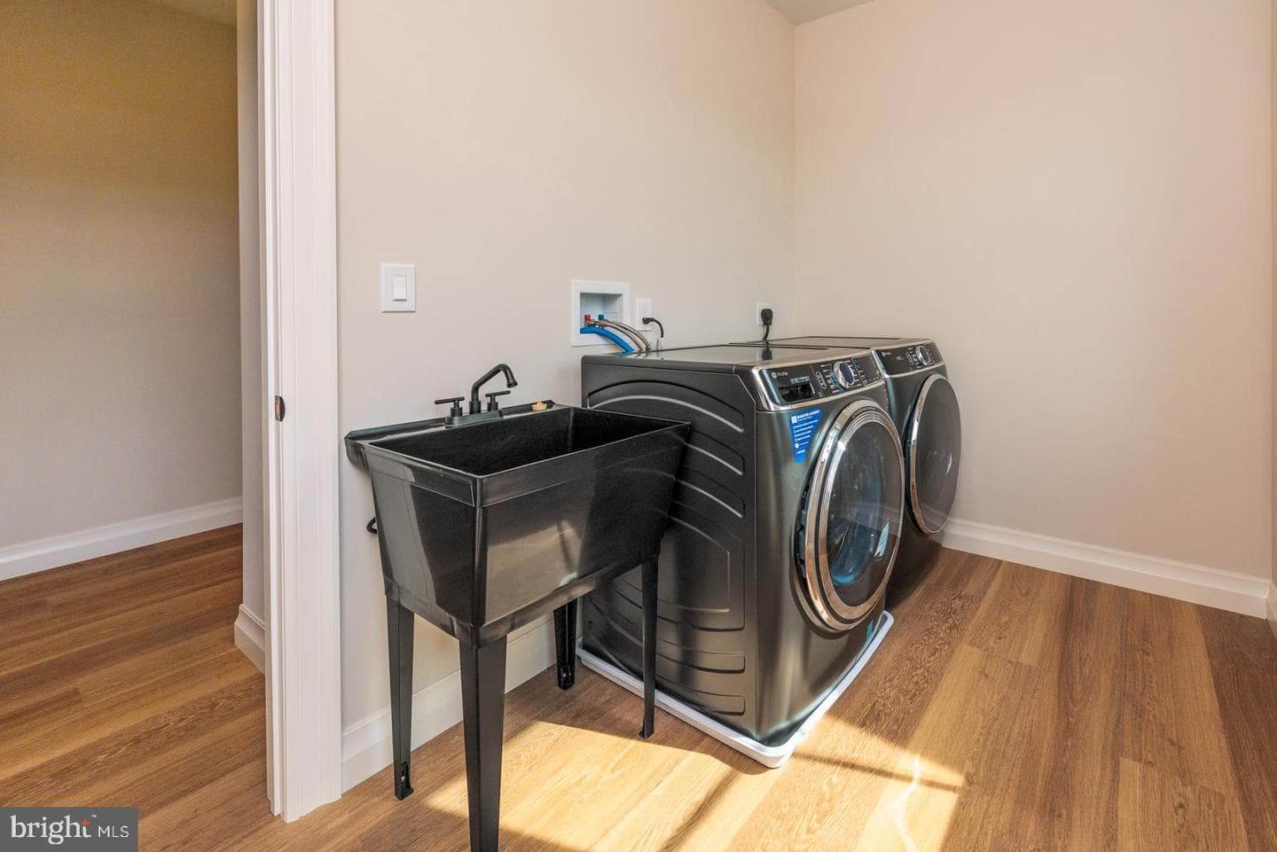 208 Tower Drive photo 47