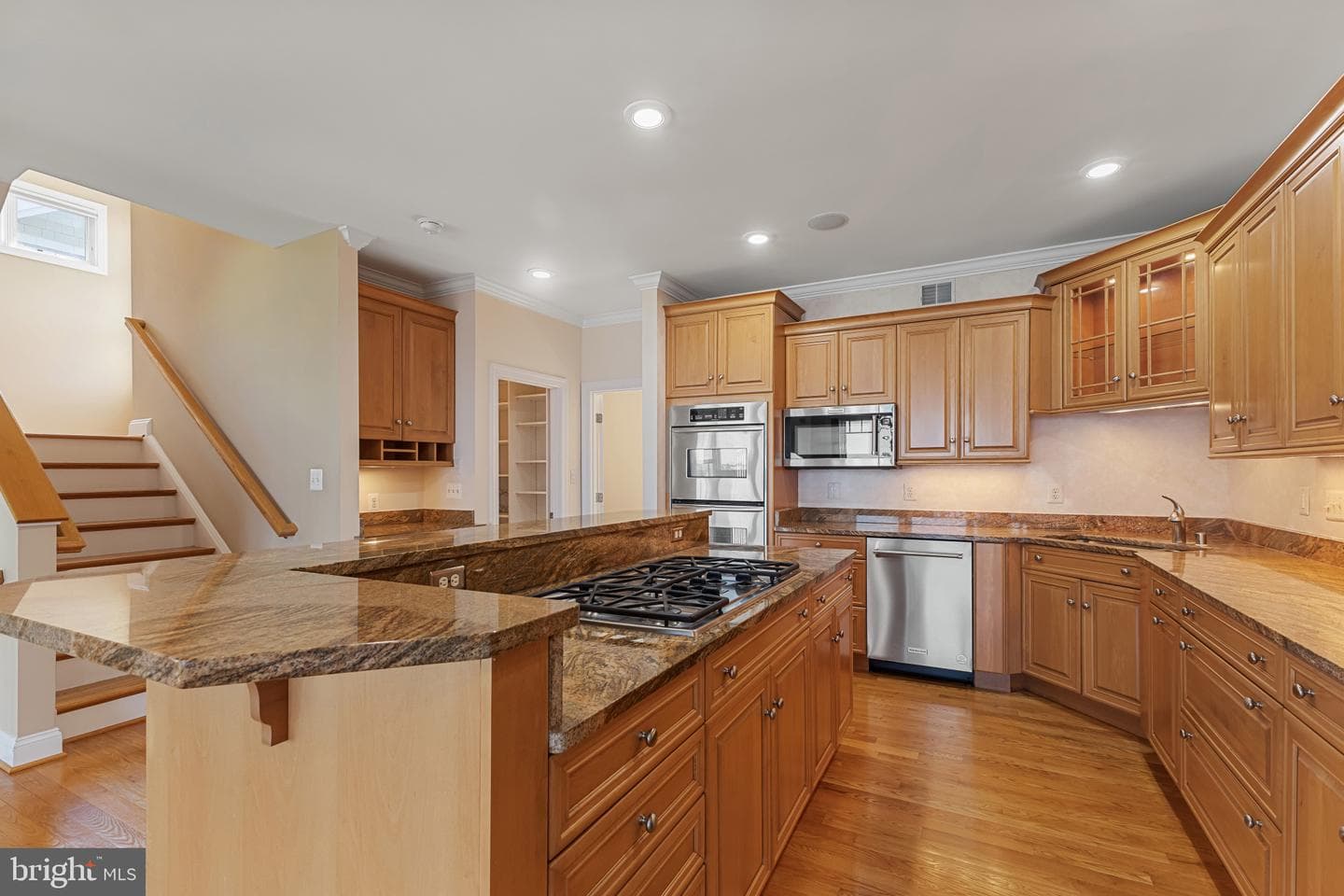 346 Narrows Pointe Drive photo 17