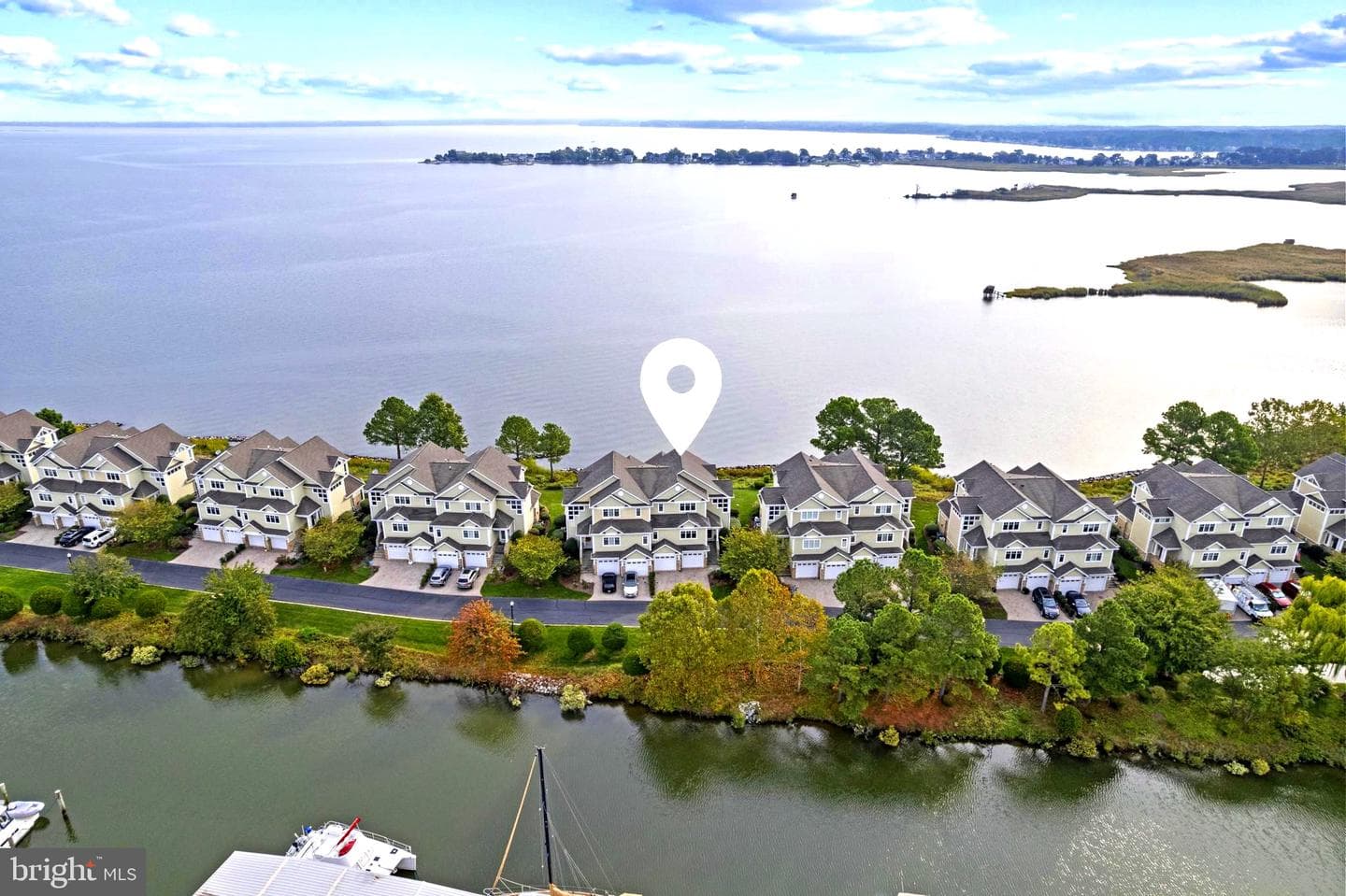 346 Narrows Pointe Drive photo 3